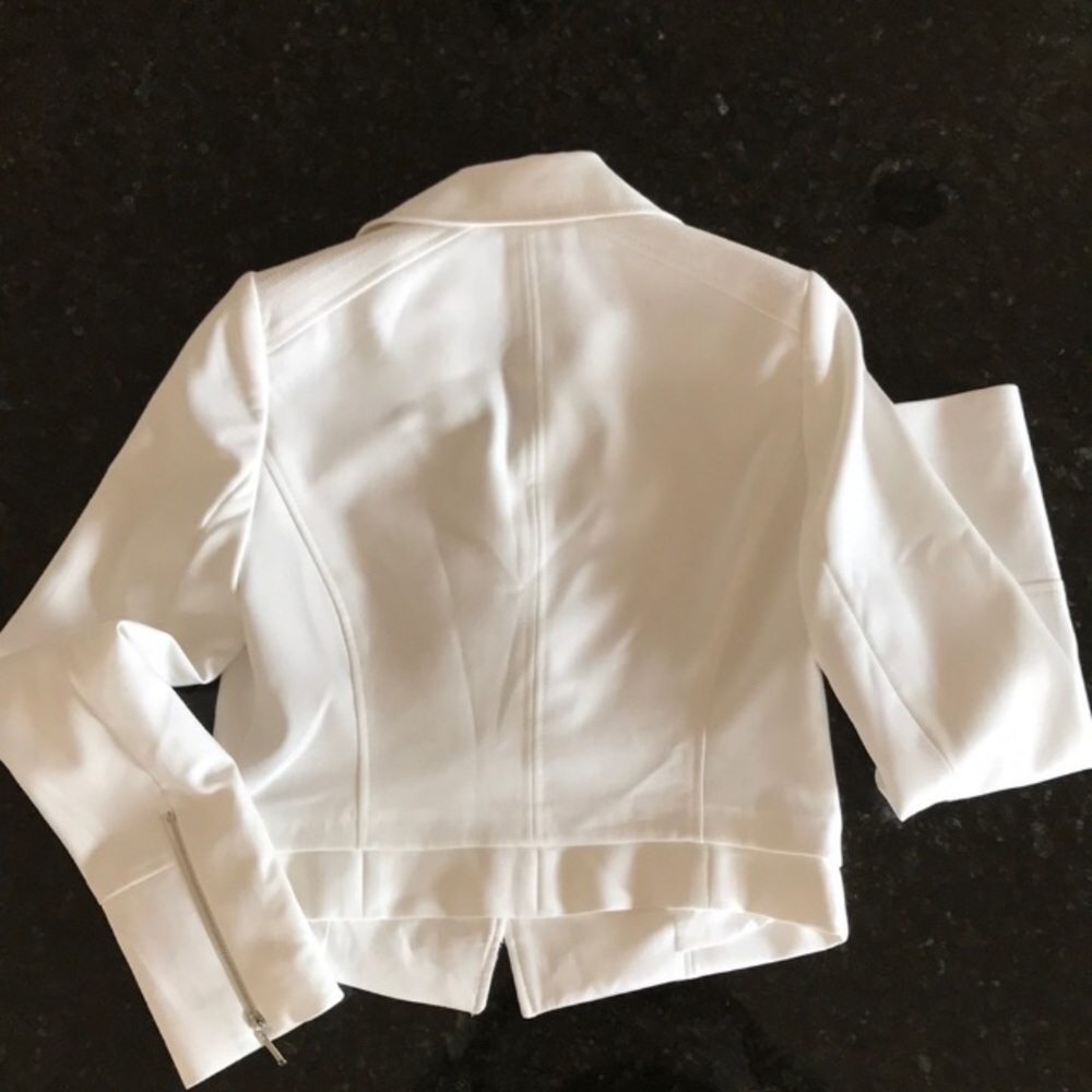 White House Black Market white tailored jacket  0 - Picture 5 of 7